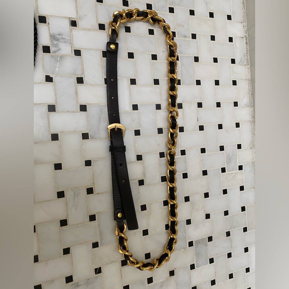 Leather vintage belt with gold link